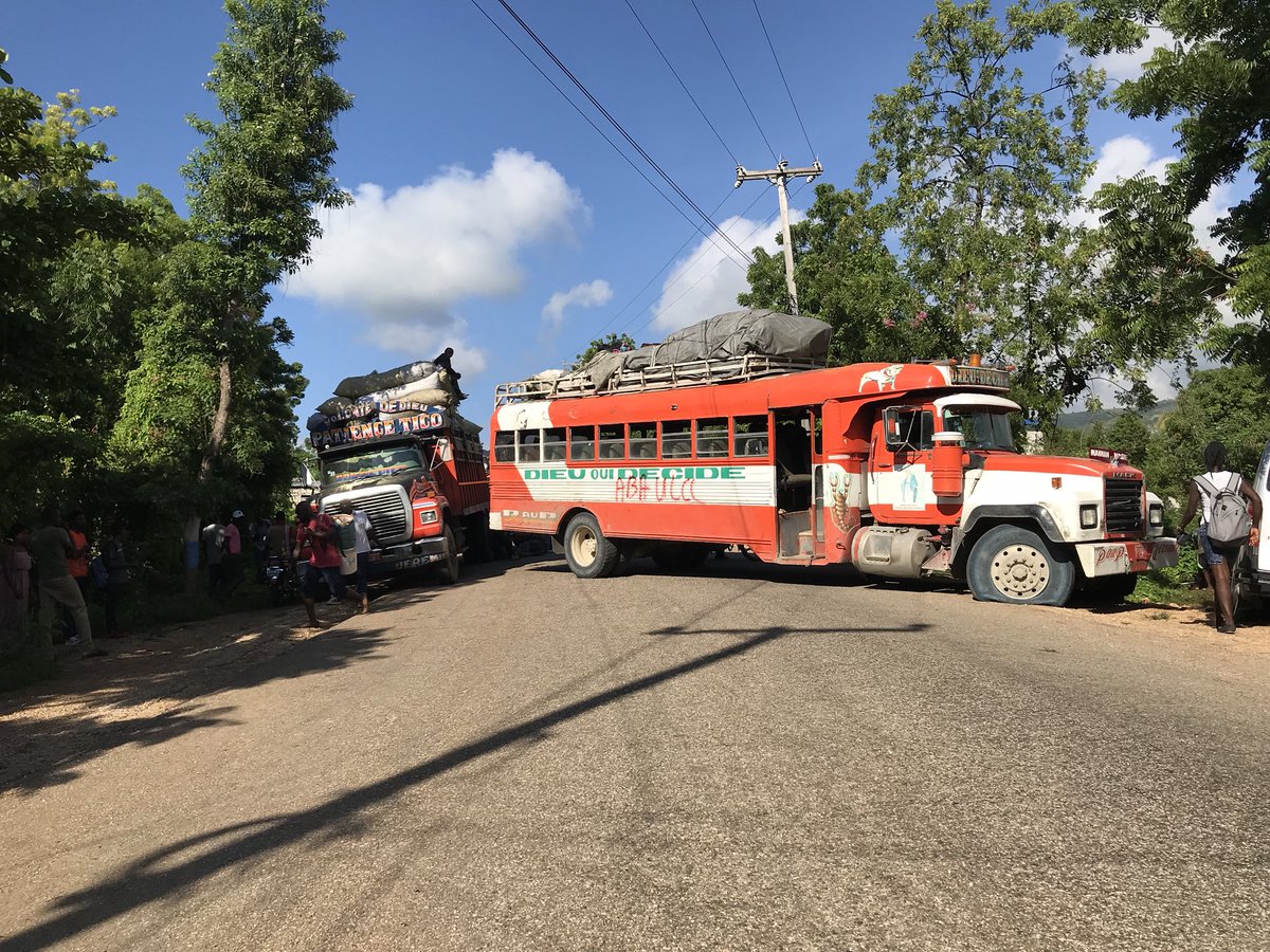 [Flash] Tensions à Chalon, la route de Miragoâne bloquée post thumbnail image