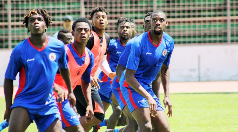 Foot: Les grenadiers ont changé de Camp d’entrainement à la Martinique post thumbnail image