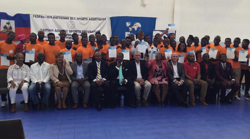 Haïti: 40 instructeurs de nage à distance certifiés par la Fédération des Sports Aquatiques post thumbnail image