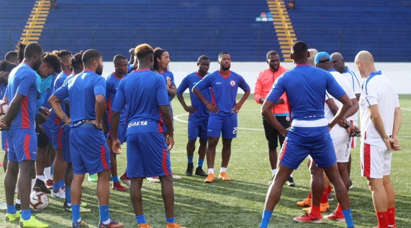 CNL- Nicaragua-Haïti, les grenadiers découvrent la nouvelle pelouse du stade national de Managua ! post thumbnail image