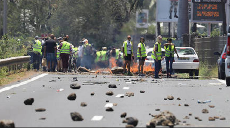 7e jour de mobilisation des gilets jaunes: La France d’en bas contre celle d’en haut! post thumbnail image