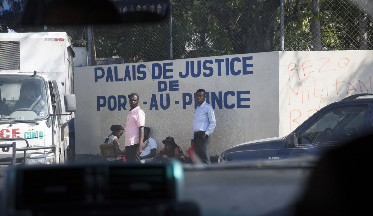 L’exécutif œuvre à trouver une issue à la crise au palais de justice post thumbnail image