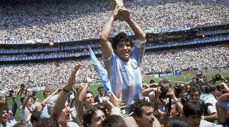 Diego Maradona, en convalescence après être opéré d’une hernie abdominale post thumbnail image