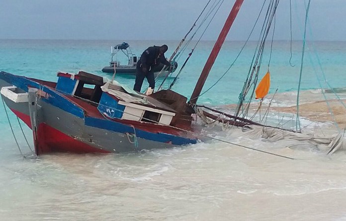 Un deuxième groupe de boat-people haïtiens arrêtés aux Bahamas post thumbnail image