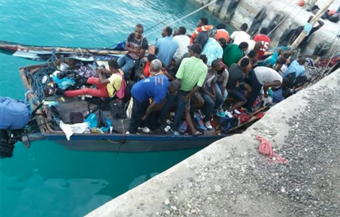 Boat-people : Entre 100 et 130 haïtiens à bord du 4ème bateau intercepté samedi aux Bahamas post thumbnail image