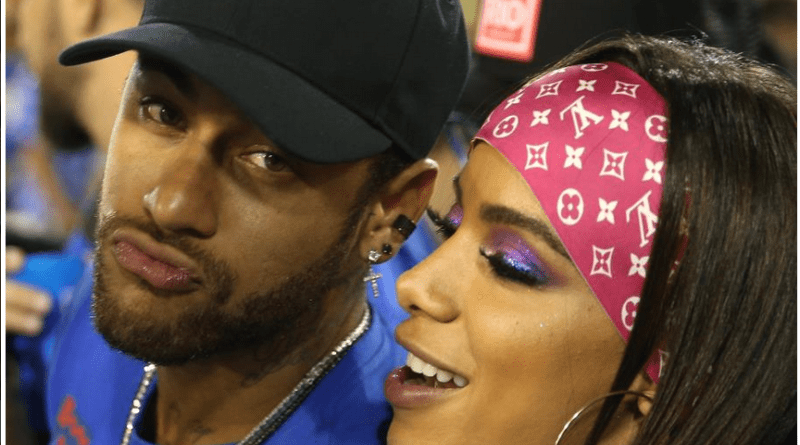 Neymar au carnaval de Rio avec la fameuse chanteuse brésilienne Anitta post thumbnail image