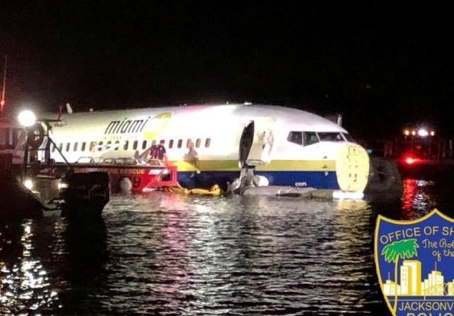 Miami : un Boeing 737 est tombé dans une rivière et fait seulement 21 blessés post thumbnail image