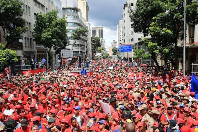 Des milliers de manifestants pro-Maduro dans les rues du Venezuela contre un rapport de l’ONU post thumbnail image