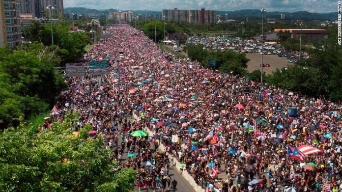 A Porto Rico, « c’est un pouvoir corrompu qui dirige », dénoncent lundi des milliers de manifestants post thumbnail image