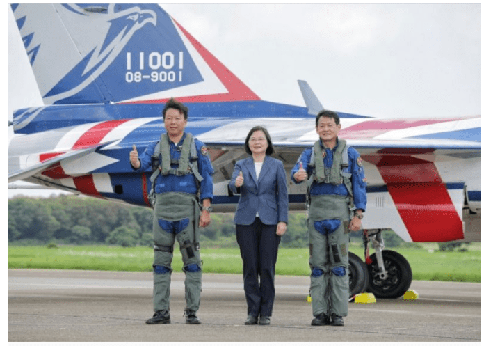 Vol inaugural réussi pour le nouveau avion supersonique d’entraînement militaire taiwanais post thumbnail image