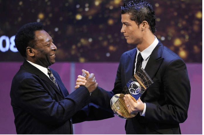 Pelé (767 buts) félicite Cristiano Ronaldo pour son record de 770 buts en matches officiels post thumbnail image