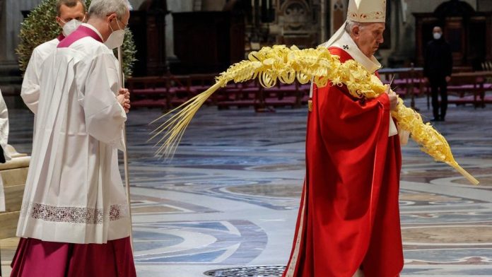 Dimanche des Rameaux: demander la grâce de se laisser étonner par le Christ post thumbnail image