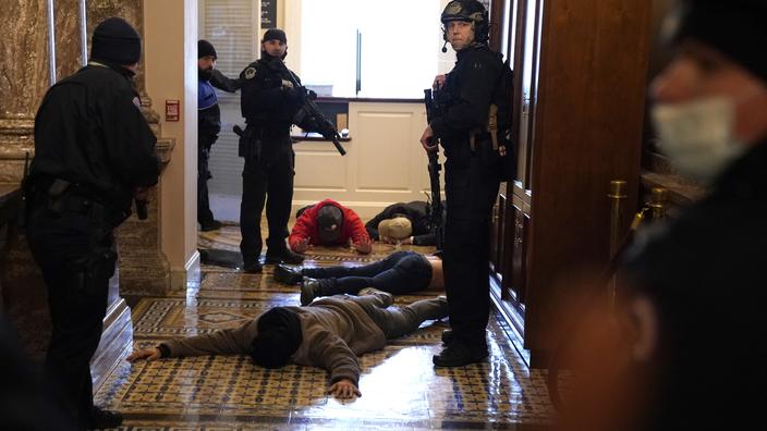 Assaut du Capitole: un émeutier condamné à cinq ans de prison post thumbnail image