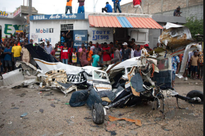 La justice haïtienne met-elle au placard les victimes du petit avion qui s’est écrasé à Carrefour ? post thumbnail image