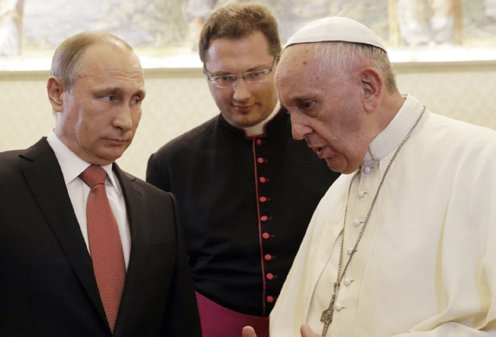 Vatican News | Ukraine : Le Pape François est «prêt à rencontrer Poutine à Moscou» post thumbnail image